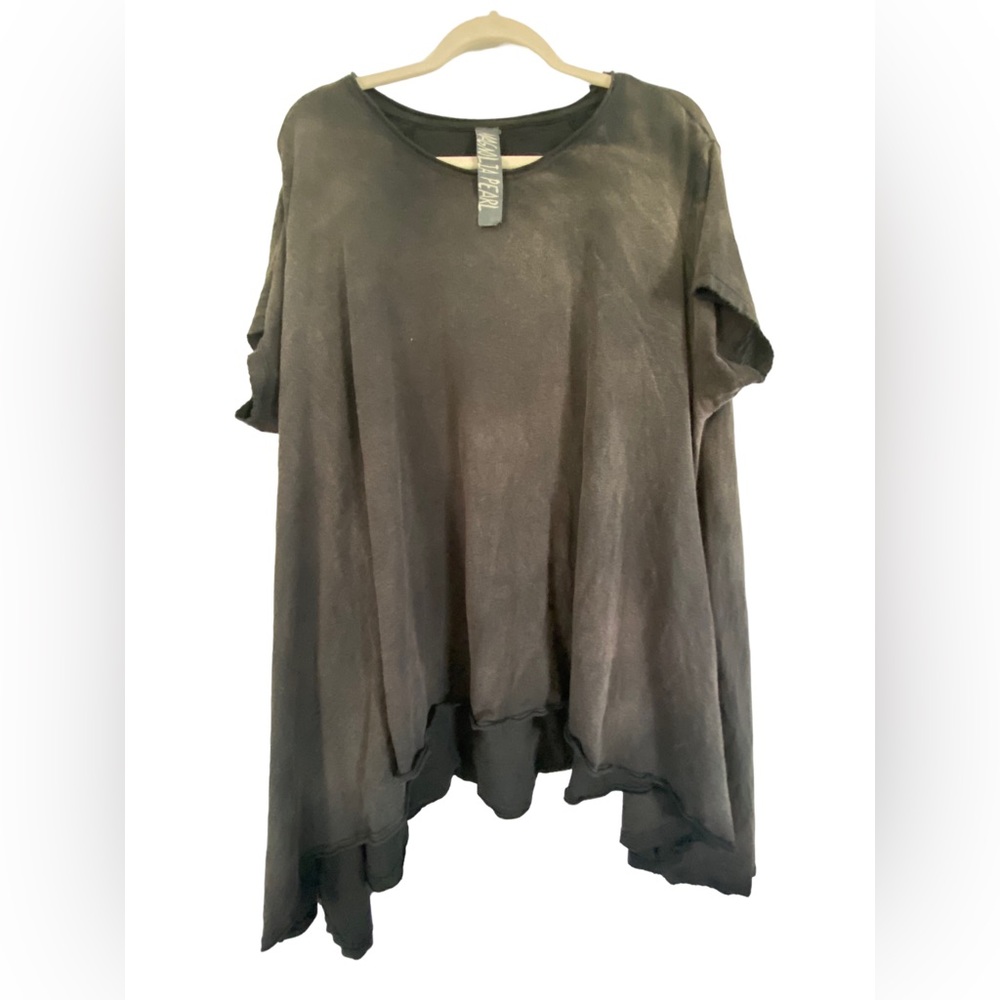 Magnolia Pearl Gray bell hem T-shirt
